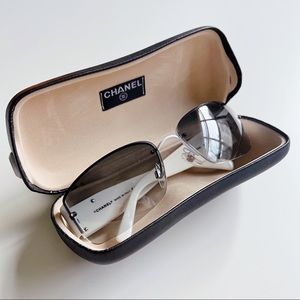 CHANEL Coco Mark Swarovski Sunglasses 4117-B White